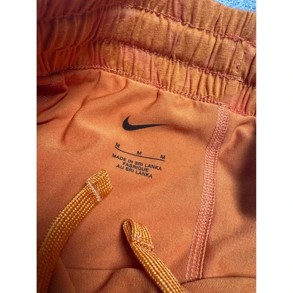 NEW Nike Youth Girls Dri Fit Medium Orange Training Shorts Loose Fit